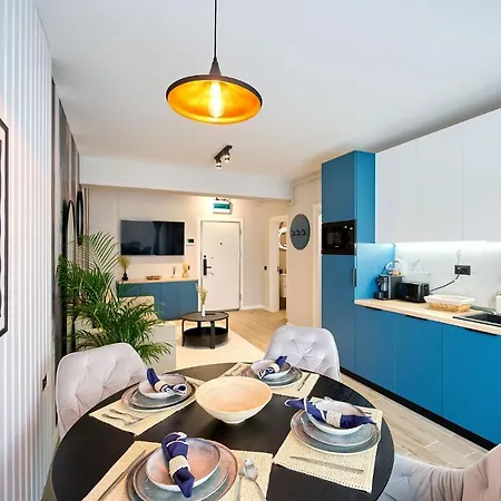 Vdr Vacation 12 In Infinity - Parking Apartment Mamaia